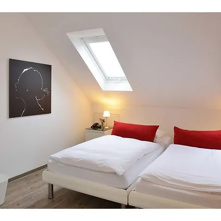 Eikamper Hoehe 3* Odenthal