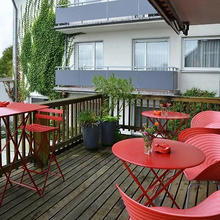 Eikamper Höhe 3*