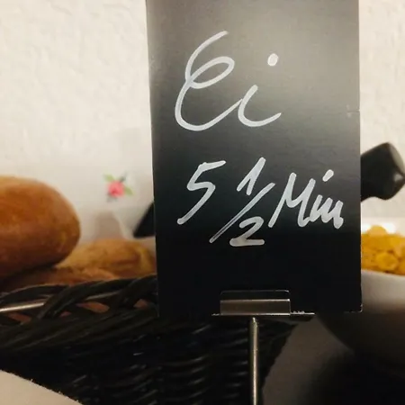 Hotell Eikamper Höhe 3*