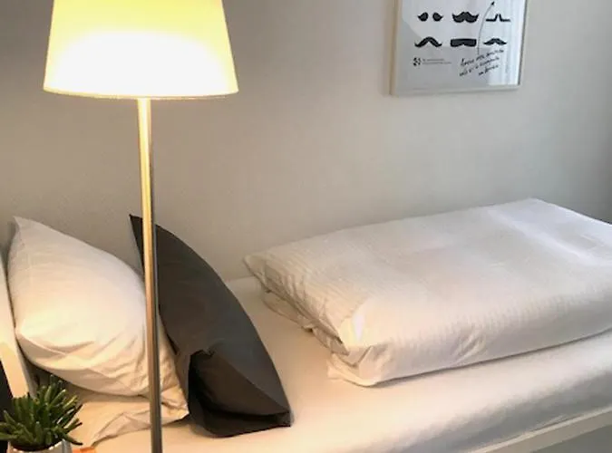 Eikamper Höhe 3*