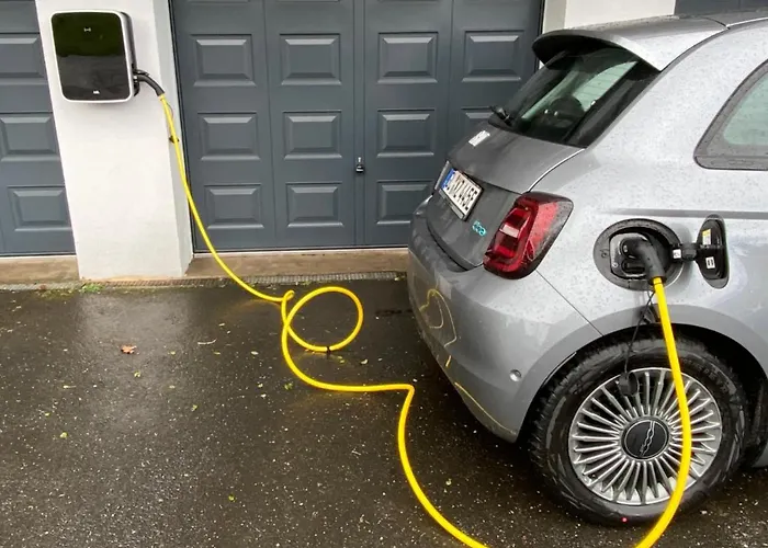 호텔 Eikamper Hoehe